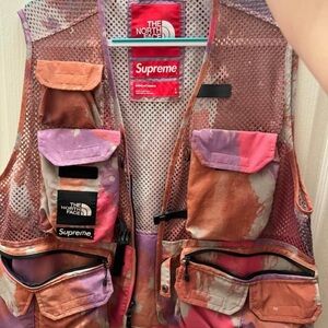 Supreme North Face Vest!!!!